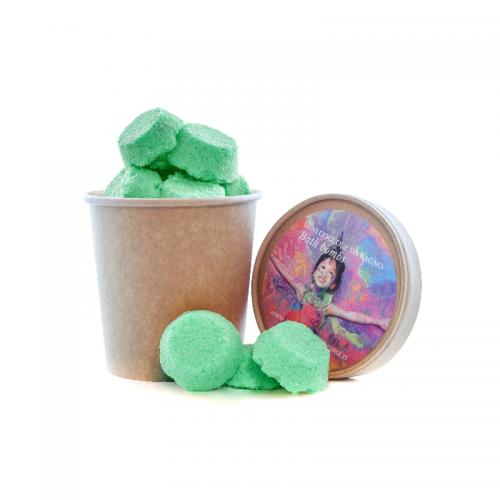 MINI BOMBES DE BAIN AU THÉ NOIR ET À LA BERGAMOTE