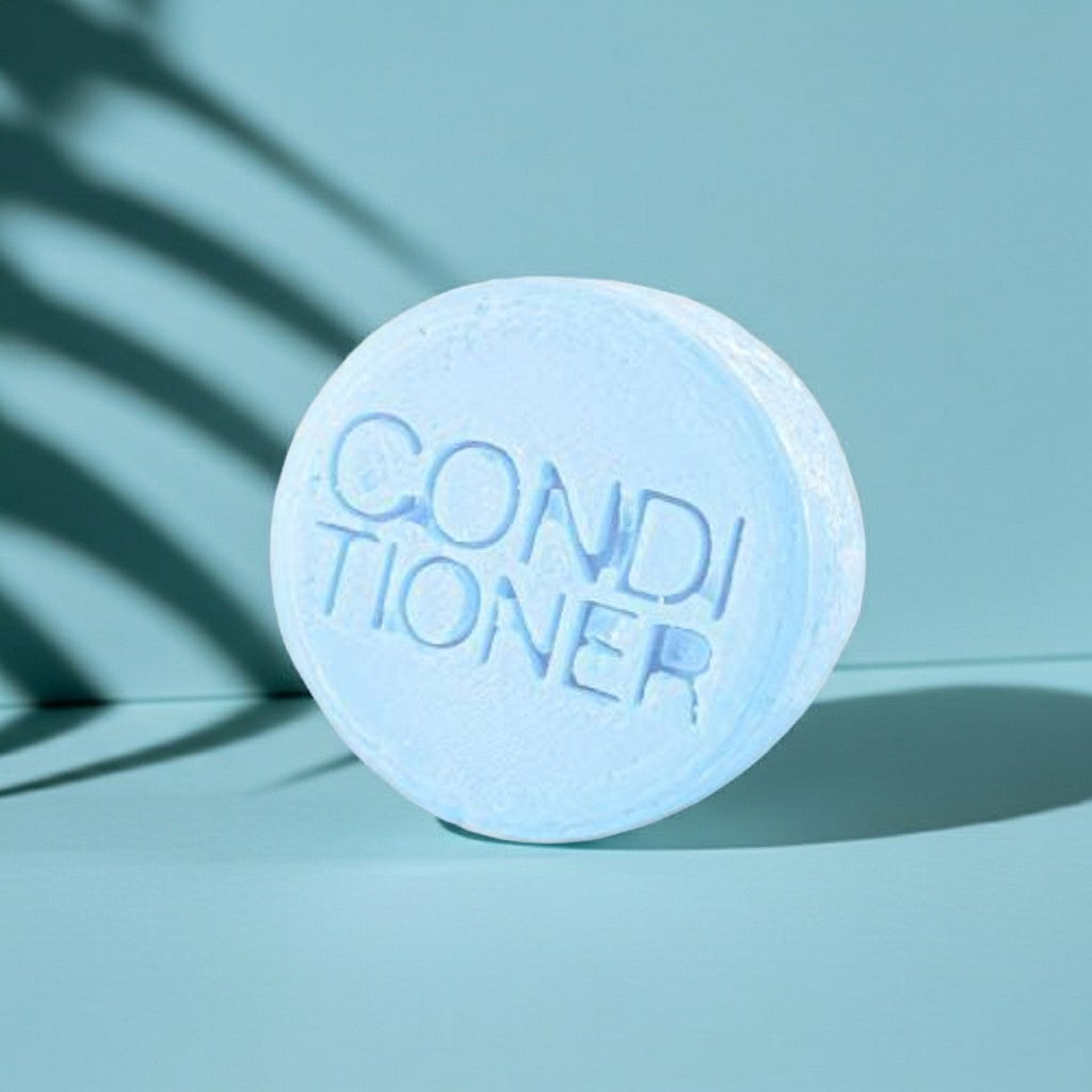 APRÈS-SHAMPOING SOLIDE POUR LAVAGES FRÉQUENTS AVEC TALC ET LIÈGE BAR SAVER