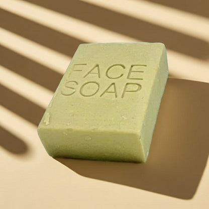 LATTE DETERGENTE SOLIDO PER PELLI IMPURE - Privo di packaging