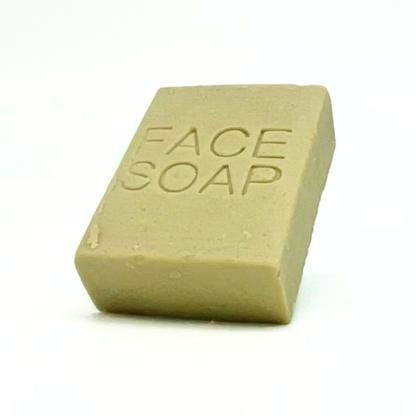 LATTE DETERGENTE SOLIDO PER PELLI IMPURE - Privo di packaging