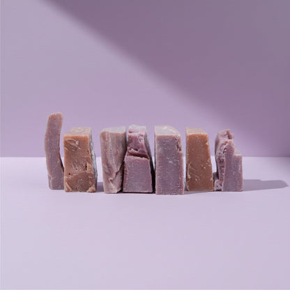 RITAGLI DI SAPONE ALLA VIOLETTA
