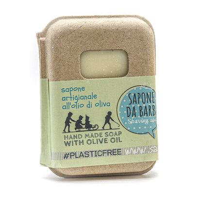 Savon à raser au pin sylvestre dans un emballage en carton recyclé